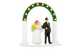 Vollmer 42365  Set Bride and Groom with Wedding Arch HO/OO Gauge