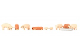 Pigs with Piglets and trough N Scale