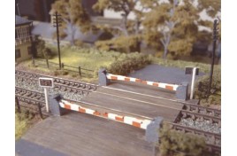 Double Track Level Crossing with Barriers Plastic Kit N Scale