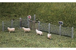 Concrete Fence Posts, Gates & Signs Plastic Kit OO Scale