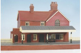 Brick Built Country Station Plastic Kit Craftsman Series OO Scale